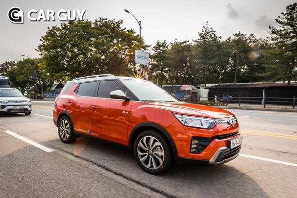 코너링에선 롱바디 단점도 드러난다