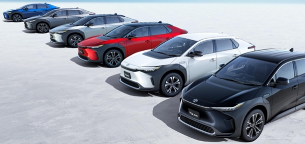 토요타 최초의 양산 전기차 bz4X