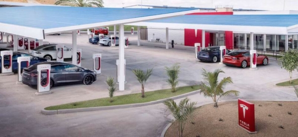 테슬라 수퍼차저 충전소