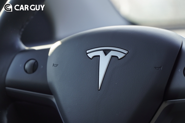 테슬라는 출시를 거듭할수록 완성형에 거듭난다