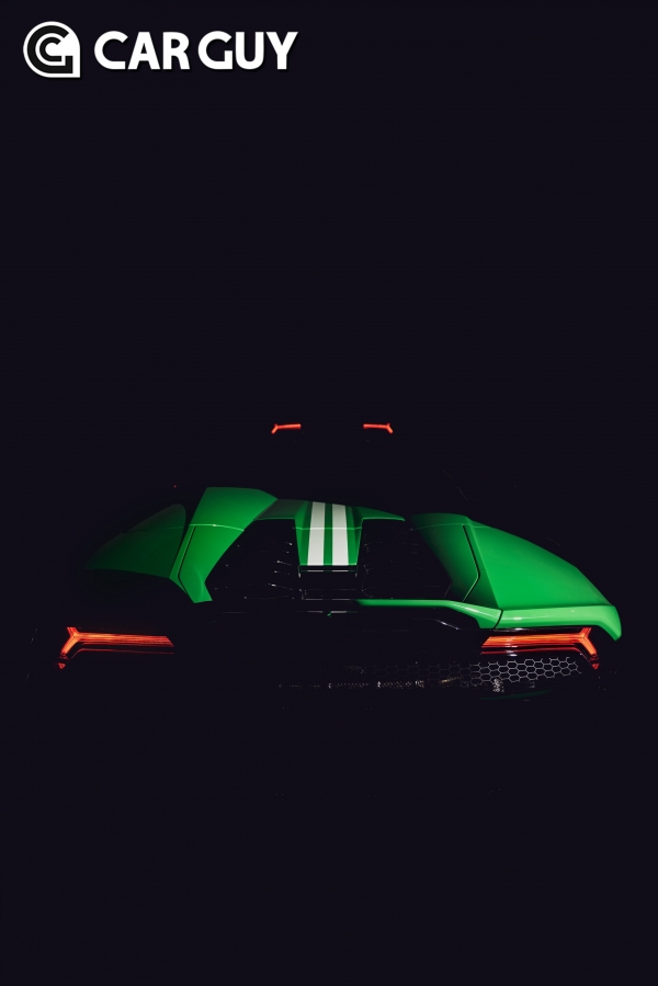 우라칸 에보 스파이더 후면