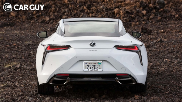 2024 LC 500 후면부
