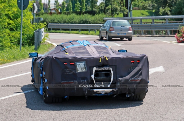 페라리 F250 스파이샷 (출처 : 카스쿱스)