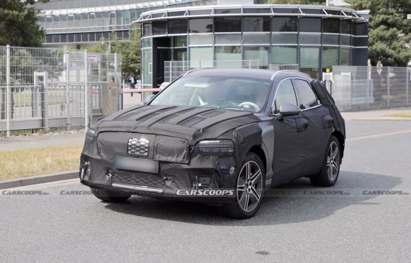 2025 GV70 Electrified 스파이샷