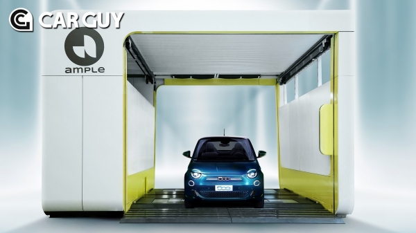 앰플의 배터리 교환 스테이션과 피아트 500e