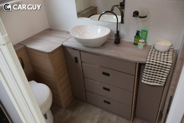 제이코 디스커버리(출처=카라반캠핑세일즈)