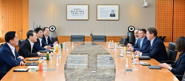 메르세데스-벤츠 그룹 CEO 올라 칼레니우스,LG그룹 주요 계열사 사장단 미팅