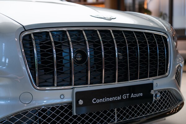 벤틀리 컨티넨탈 GT 아주르