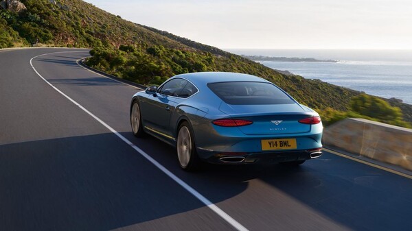 벤틀리 컨티넨탈 GT 아주르