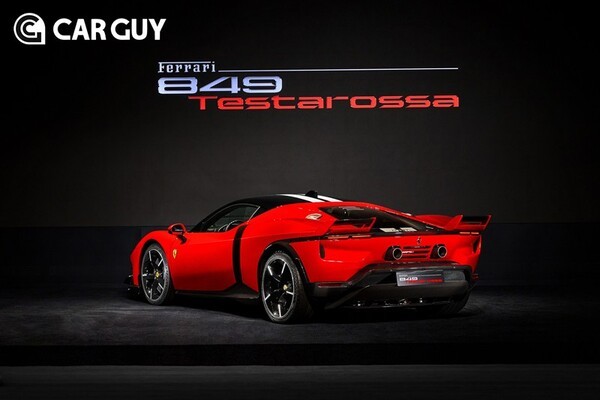 페라리 849 테스타로사