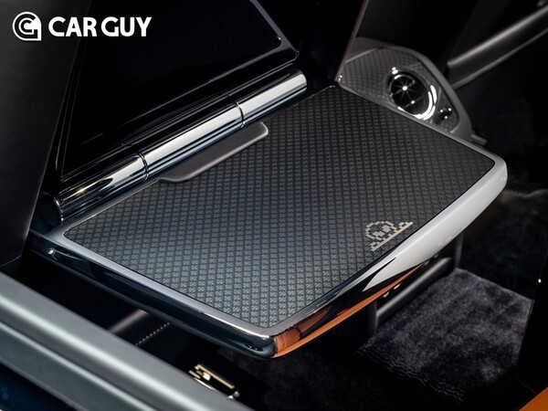 블랙 배지 고스트 게이머