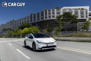 [최초시승] 연비도 좋은 '운전의 재미'..토요타 프리우스 하이브리드 AWD